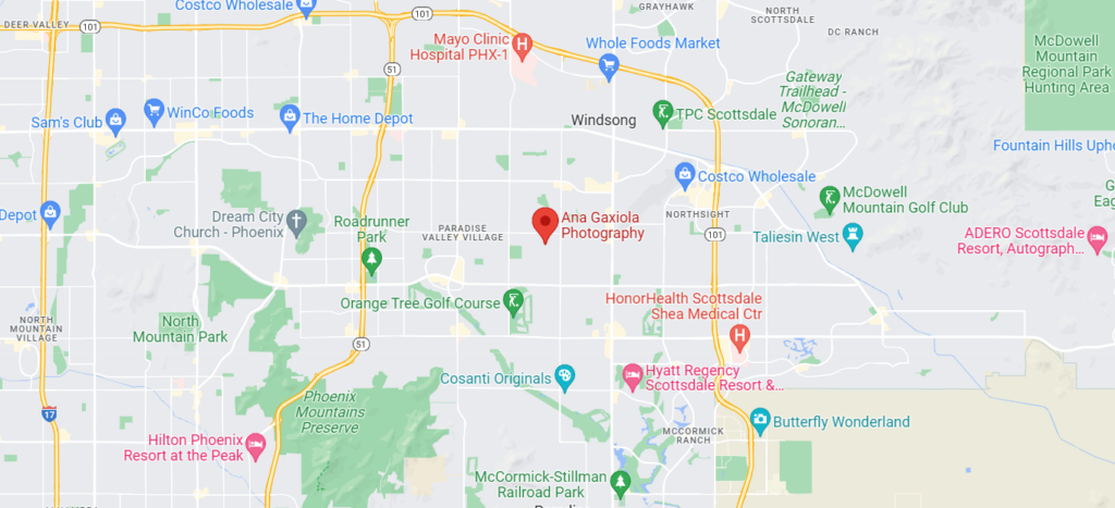 Scottsdale Photographer specializing in newborn, maternity, family and graduate photography